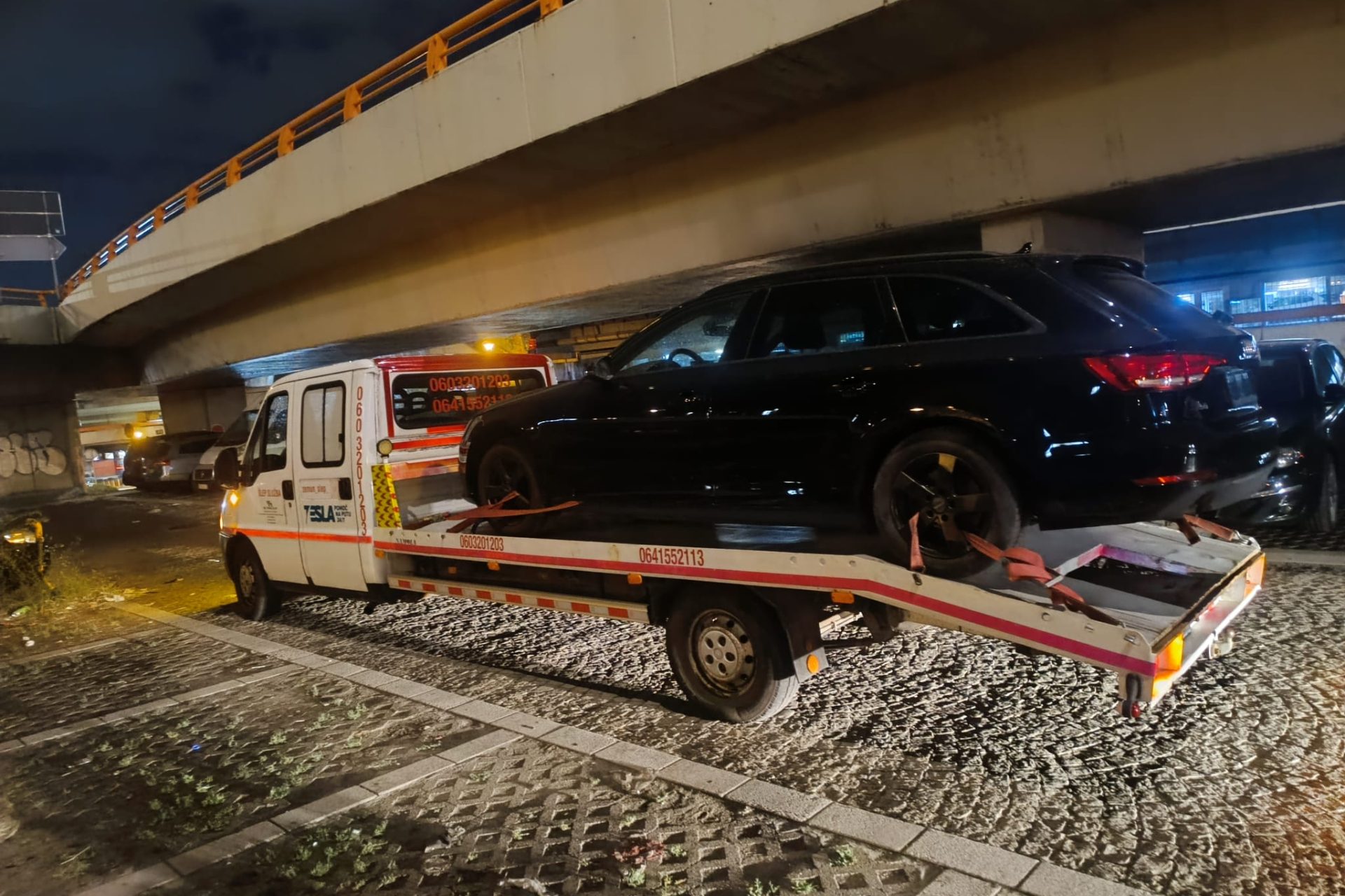 Šlep služba u večernjim satima u Beogradu