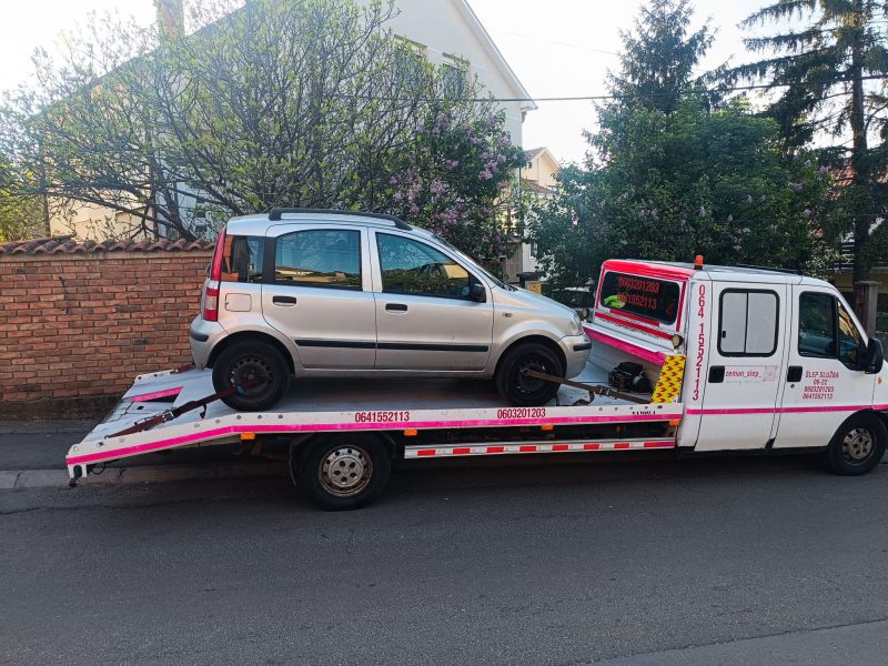 Fiat Panda na šlep platformi – AB TRANS-ŠLEP