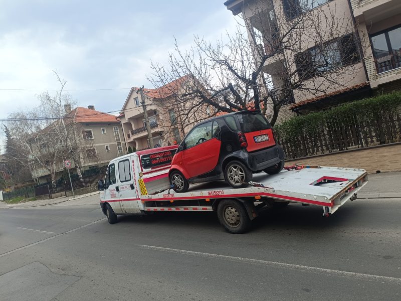 Utovar Smart Fortwo – AB TRANS-ŠLEP